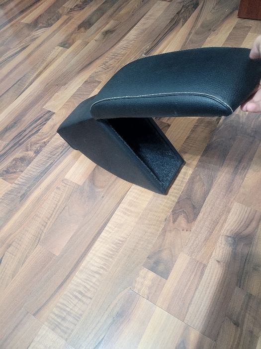 подлокотник для шевроле кобальт