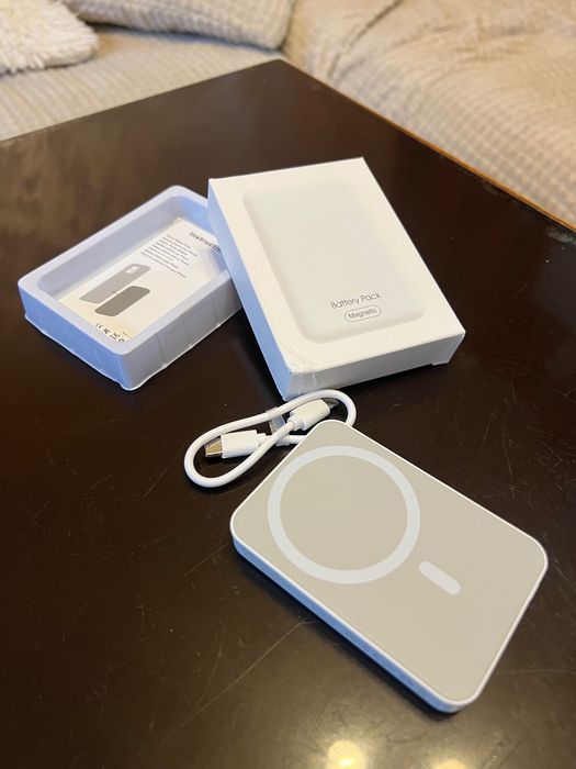 Battery pack /безжична зарядна батерия за iphone/magsafe/