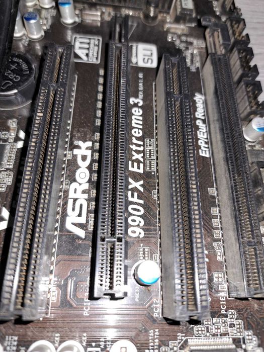 Kit AM3+ ASRock 990FX EXTREME3/FX X8 8300, 3.3GHz/8Gb ddr3 1600/GT 630