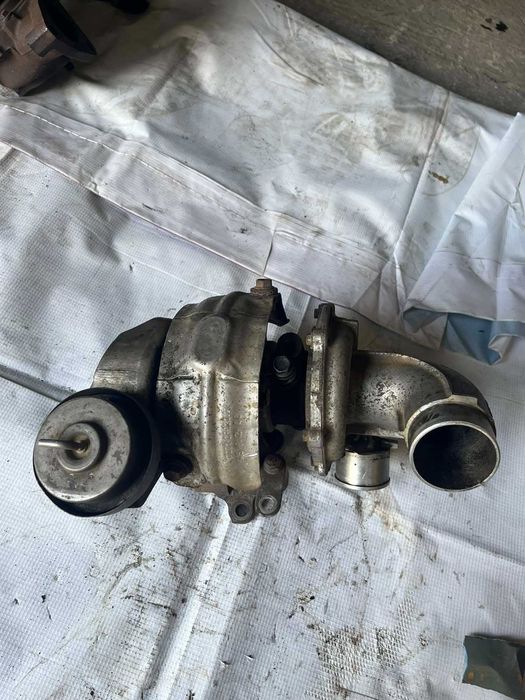 Турбина от Toyota rav4 2.2D 2008г