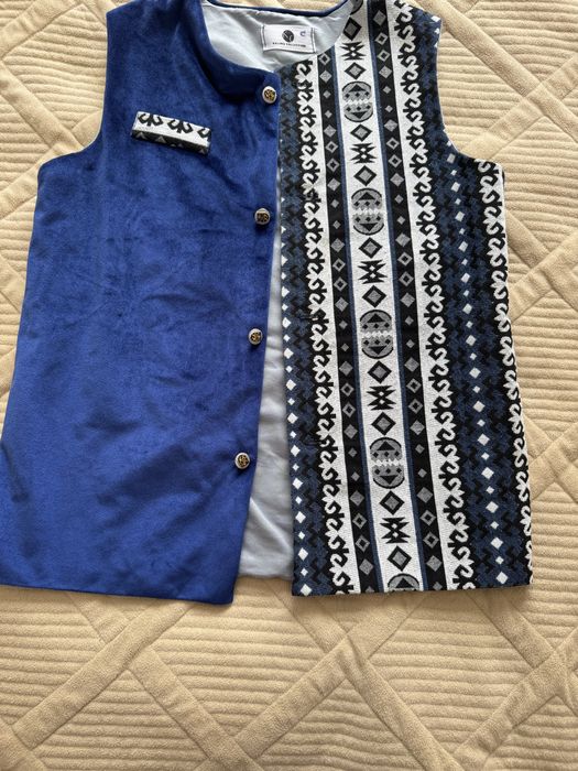 Продам жилетку для мальчика