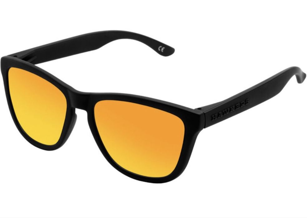 Vand ochelari de soare Hawkers