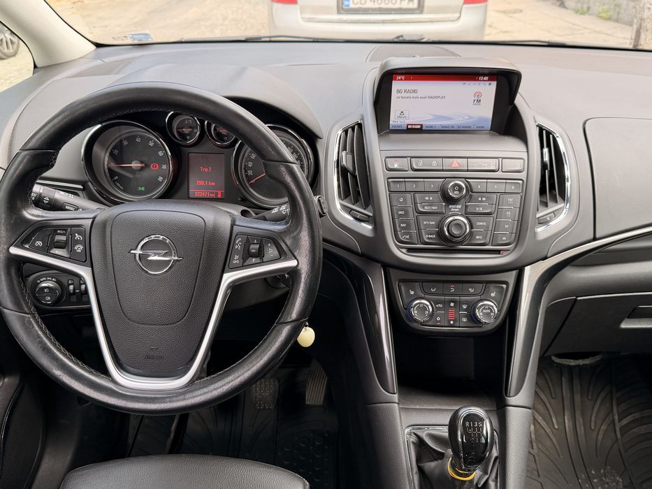 Opel Zafira Tourer 1.6 ecoM Turbo • 7 Места • Газ/Метан • Сменен Демпферен Съединител • Отлично Състояние