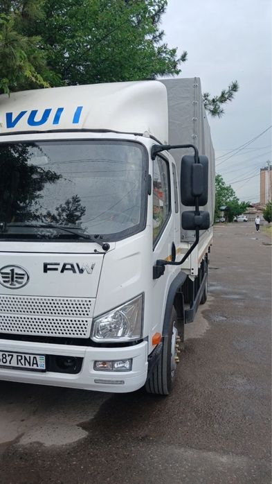 ISUZU YUK moshina