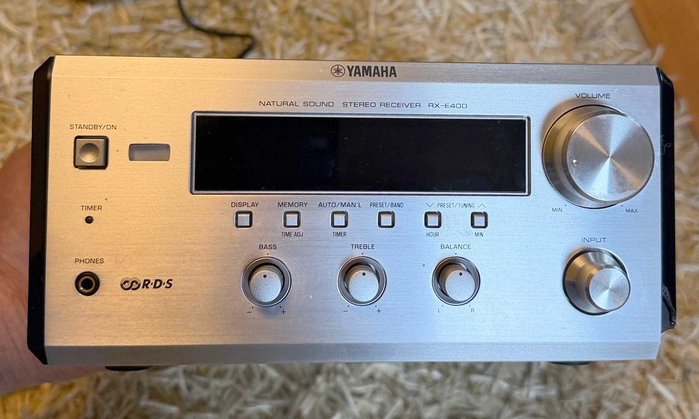 Yamaha RX-E 400 receiver