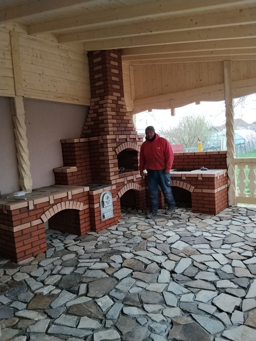 Grătare rustice și foișoare și piatră naturală