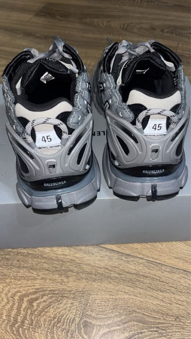 Balenciaga Runner