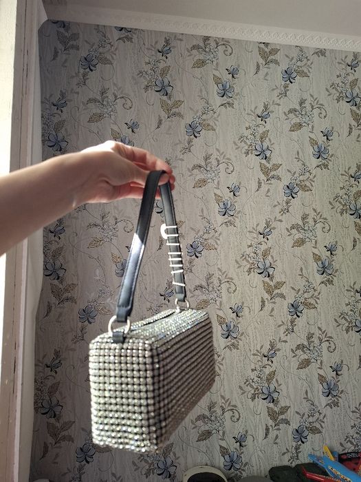 Ayollar sumkasi yangi