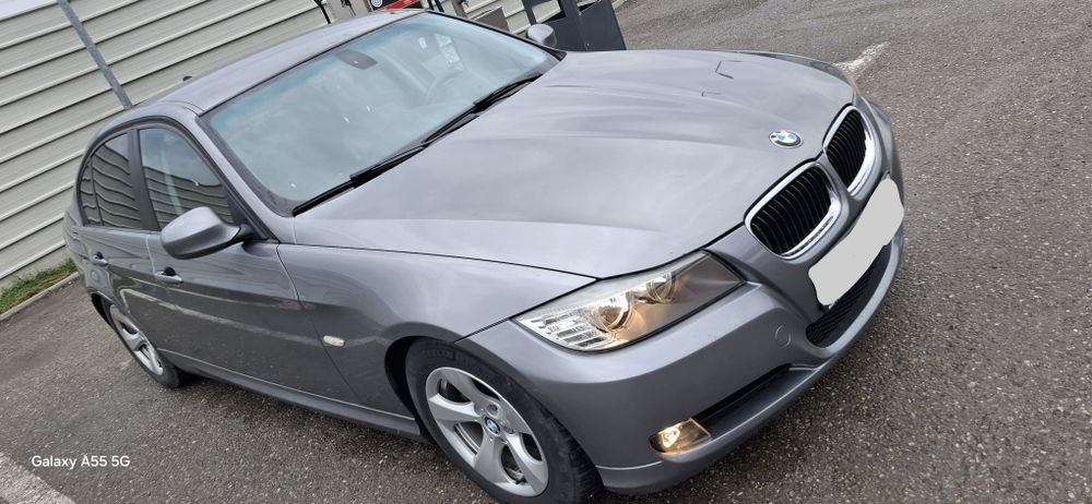 Vând BMW E90 2011 impecabil 177 CP