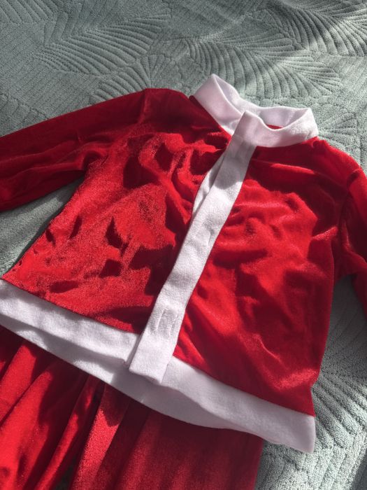 Продаю новогодний костюм санты