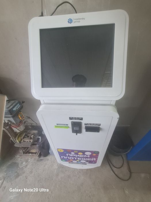 Терминалы платёжные продаётся.