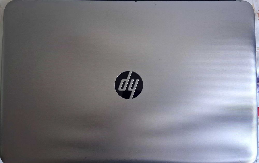 Laptop hp 15, inchi