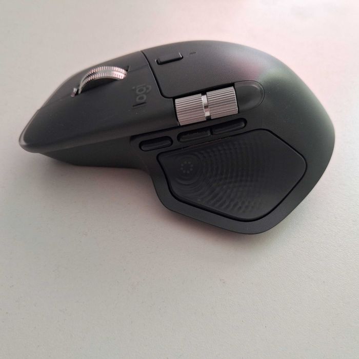 Vand Logitech MX Master 4, ca nou, cutie completă