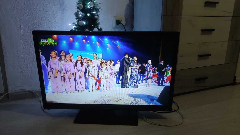 LED TV Crown 32 инча цифров тунер,запазен
