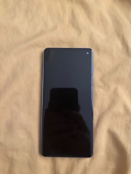 Samsung s10 negru