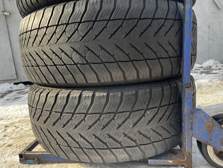 Комплект шин 255 / 60/18 – goodyear