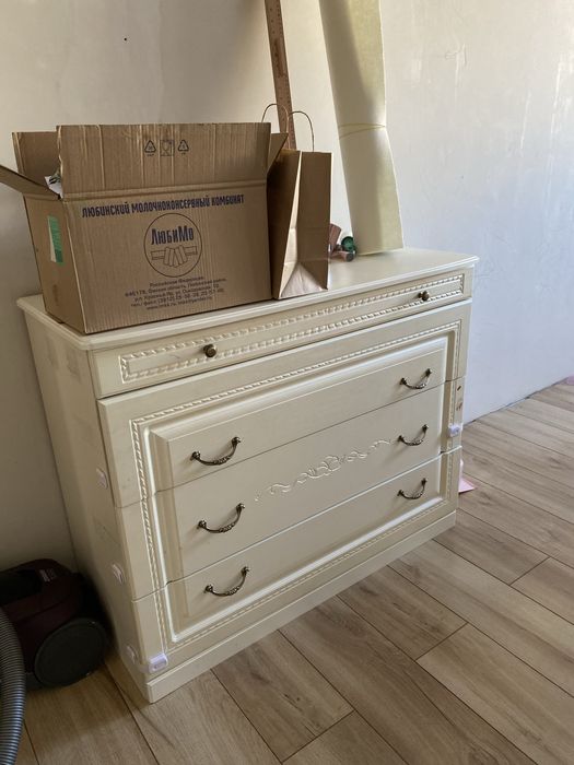 Спальный гарнитур