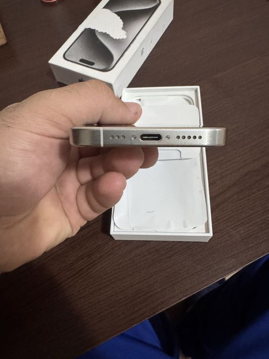 iPhone 15 pro  256 gb