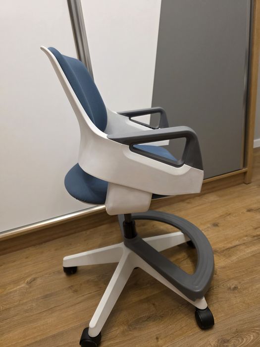 Детски стол за бюро