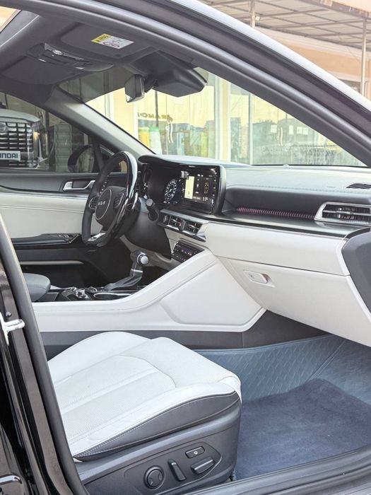 Kia K5 GT line 2023 yil