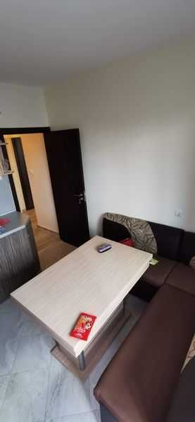 Дава се под наем Двустаен апартамент в Бургас, Меден рудник - зона Б - 70 кв.м за 200 € - Снимка #1