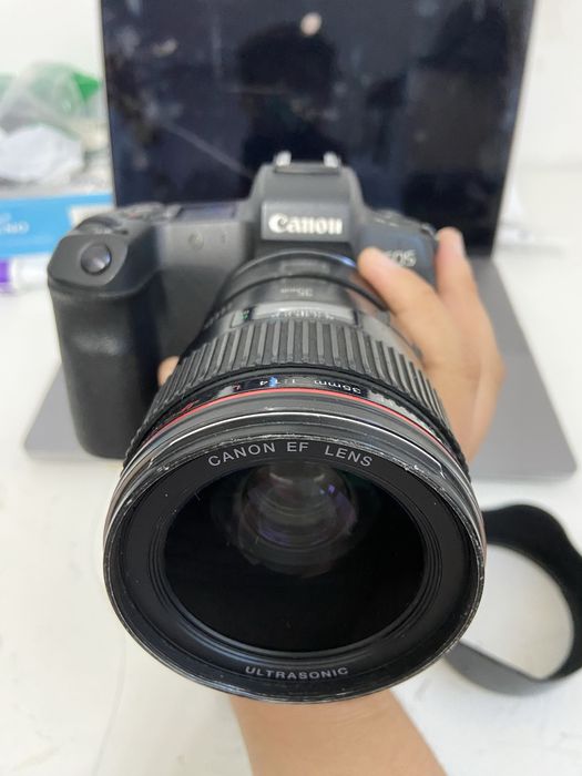 Продам Canon EOS R