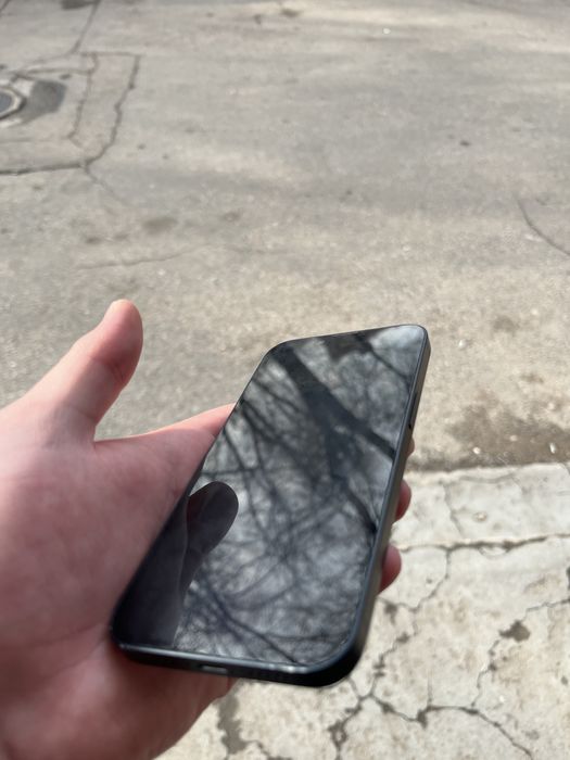 Продается айфон 13 идеал