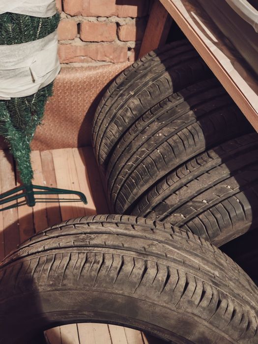 Продам шины Continental