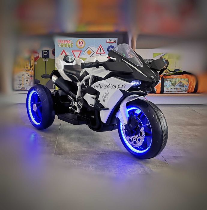 ТОП ЦЕНА!НОВО!Акумулаторен мотор с 3 гуми Ninja WHITE с 12Vбатерия,USB