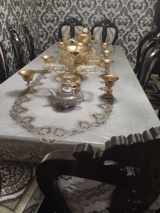 Мехмонхона учун 12 талик стол стул сотилади