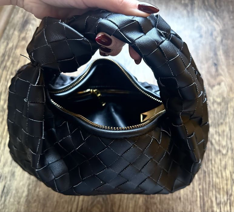 Дамска чанта естествена кожа