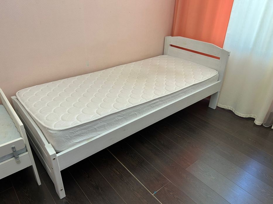 Продается кровать 90*200