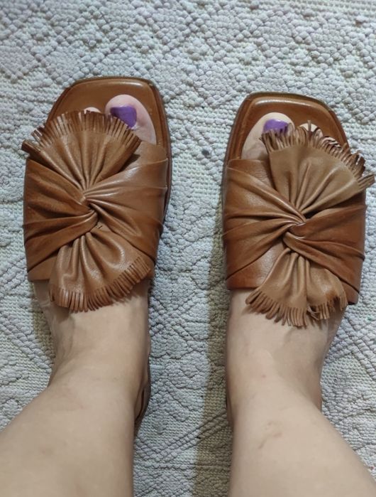 Papuci superbi piele Flavia Passini 37 Noi Vând/Schimb