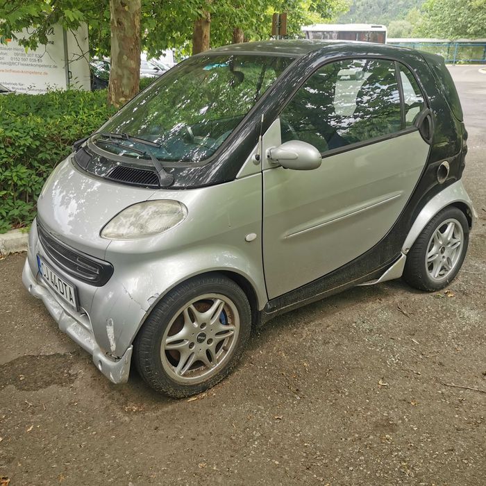 Vind mașina Smart pt. programul rabla 500 euro