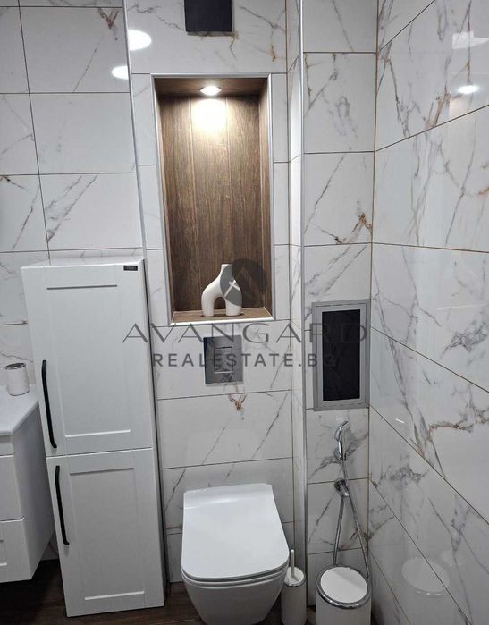 Продава се Двустаен апартамент в Пловдив, Кючук Париж - 65 кв.м за 1089 €/кв.м - Снимка #8