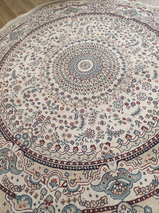 Продам ковры (2шт)