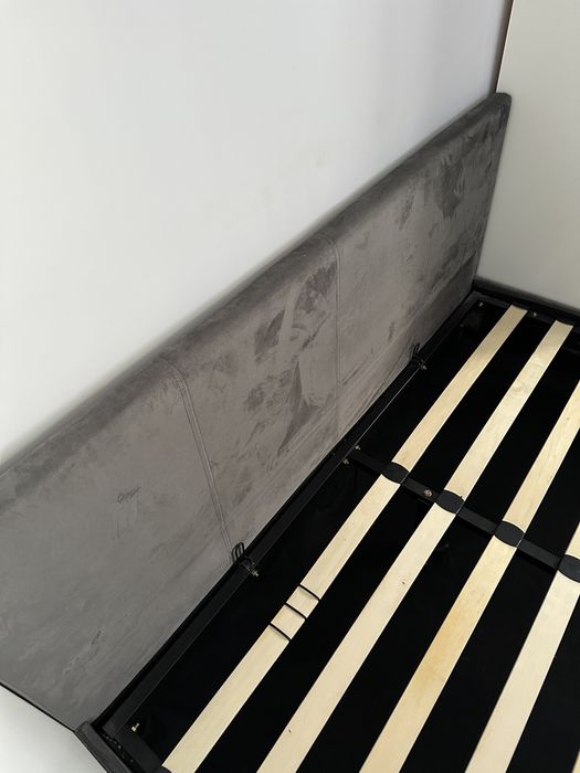 Pat dublu king size 165x205 cu spatiu depozitare