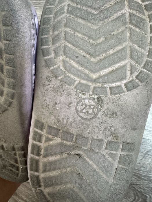 Отдам сандалики для девочки бесплатно