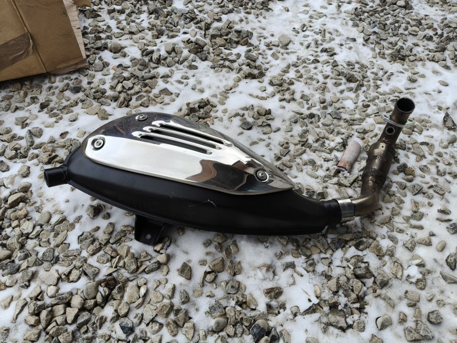 Vespa GTS evacuare akrapovic