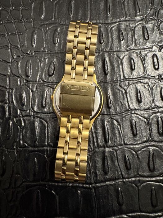 Часы Citizen кварц