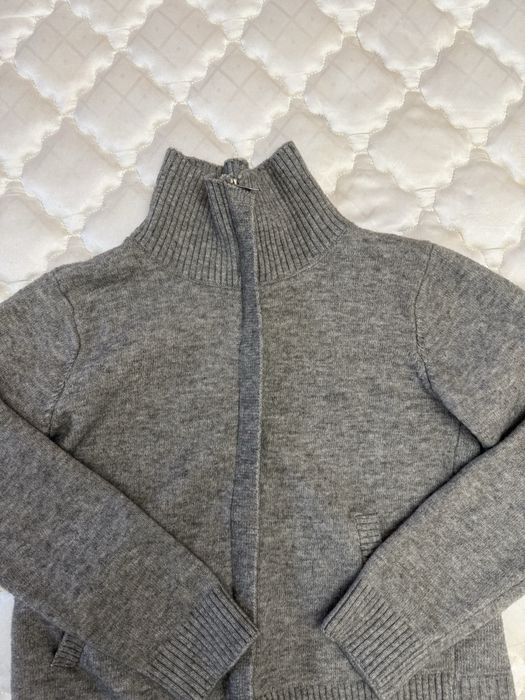 Кофта серая на замке