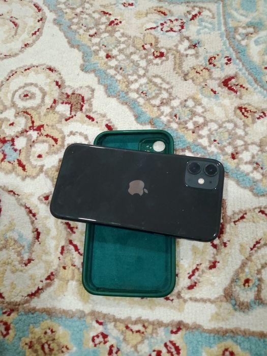 Продам Айфон 11 ги 128