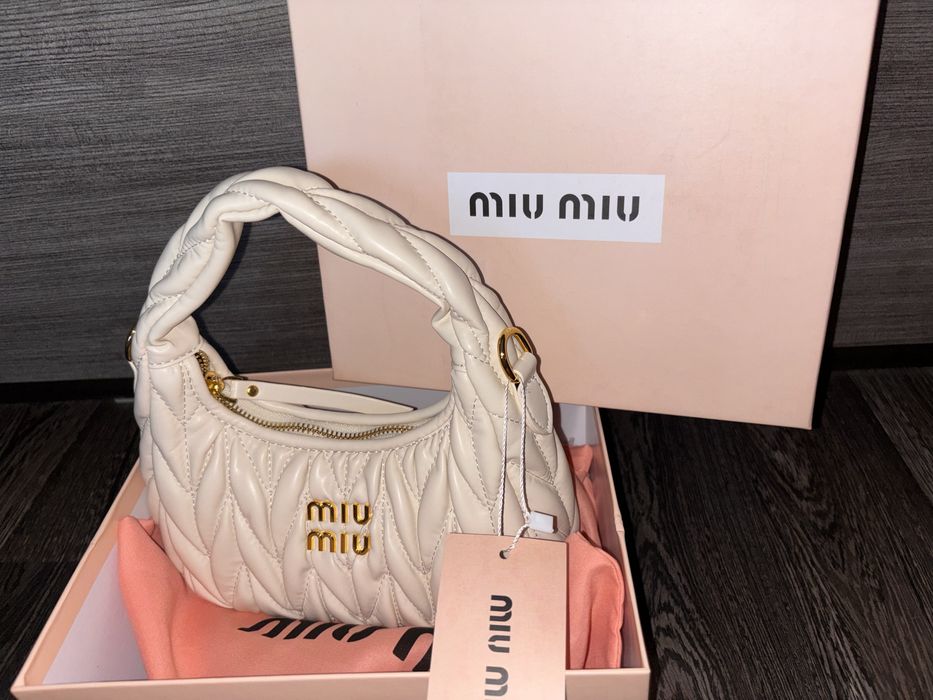 Miu miu дамска чанта