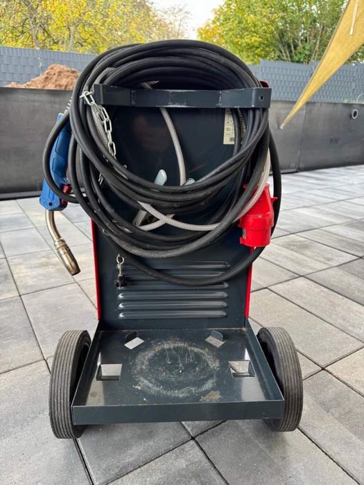 Телоподаващо Selco 240A