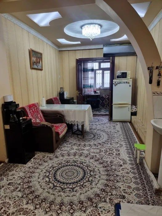 Срочно Продаётся Кушбеги 5/9/9 с мебелью техникой ремонт средний !