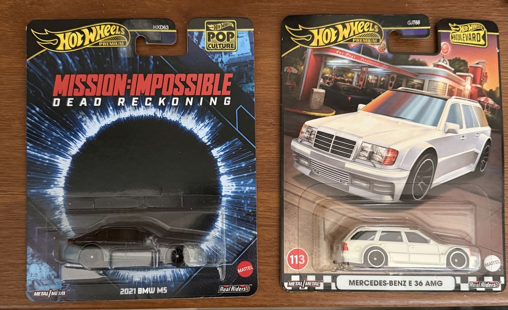 Продавам Hot wheels premium
