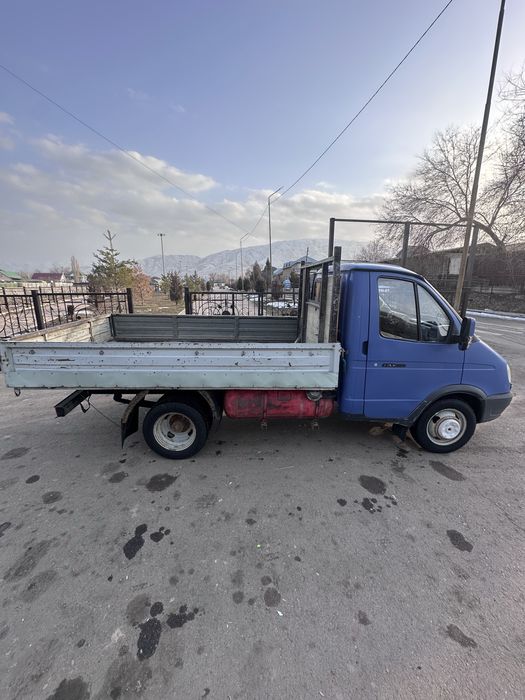 Продам бортовую газель