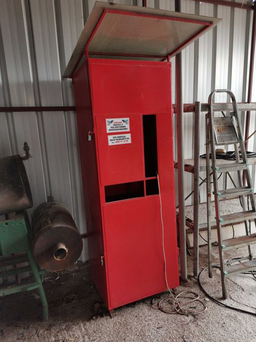 Метален шкаф / кутия / каса за кафе автомат