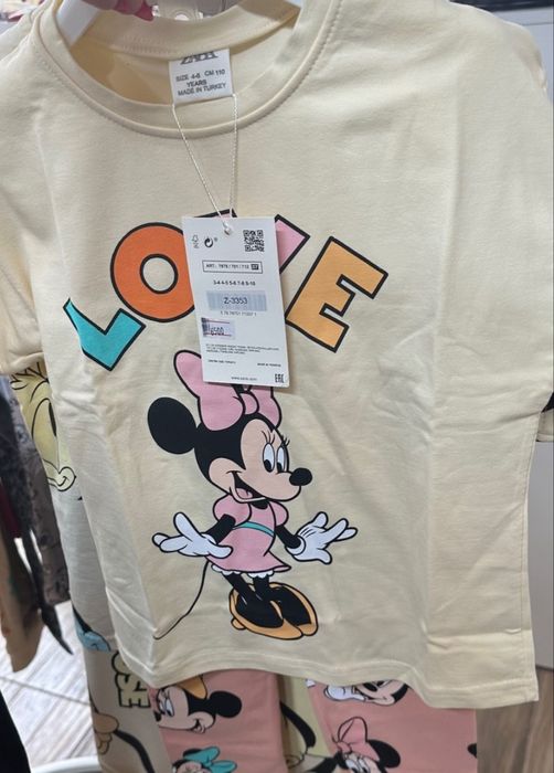 Продам новый костюмчики турция