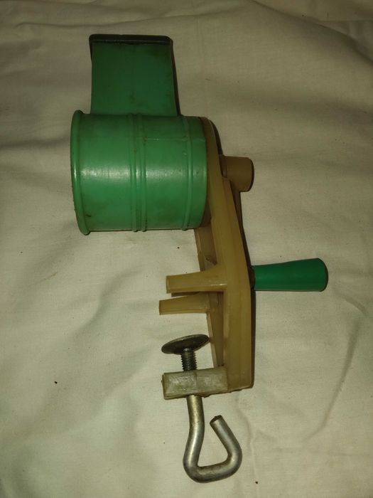 Продавам мелачки за кафе и ядки